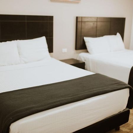 Hotel Capital Frontera Monclova Extérieur photo