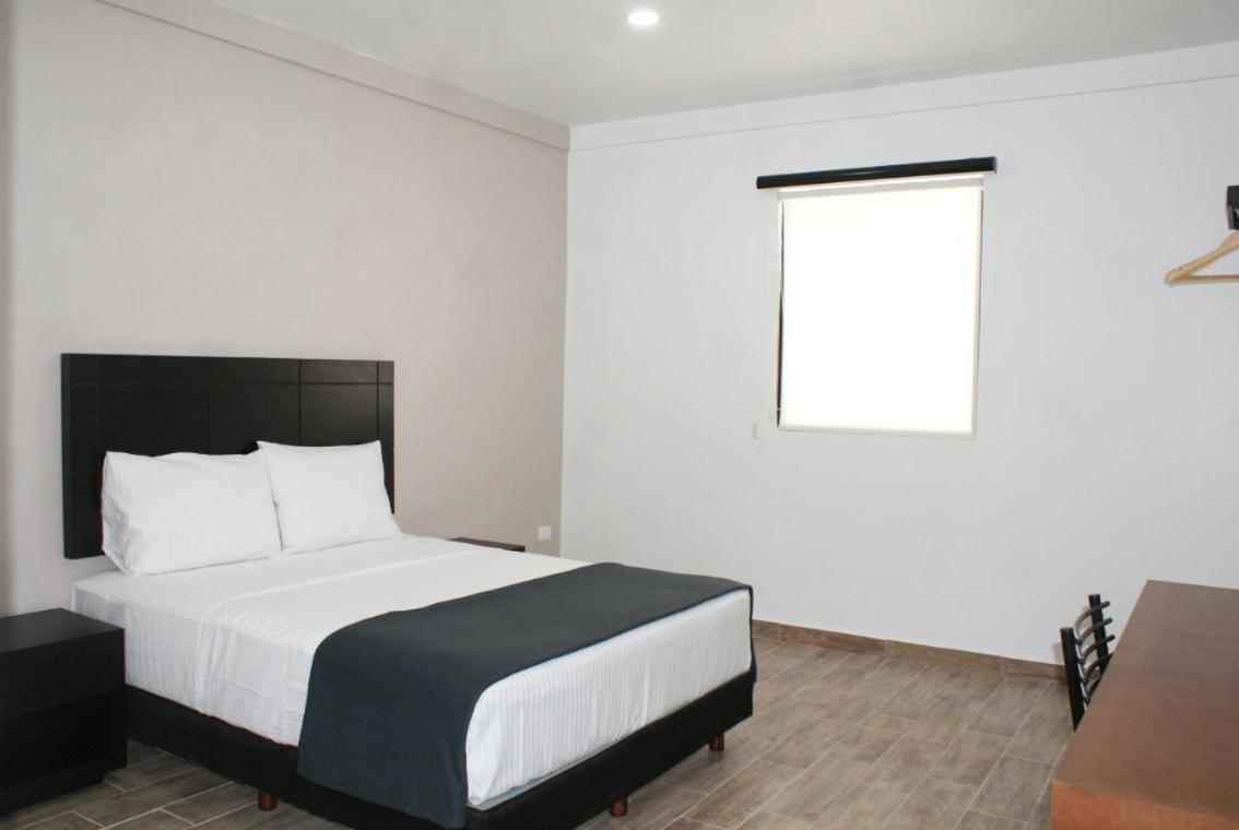 Hotel Capital Frontera Monclova Extérieur photo