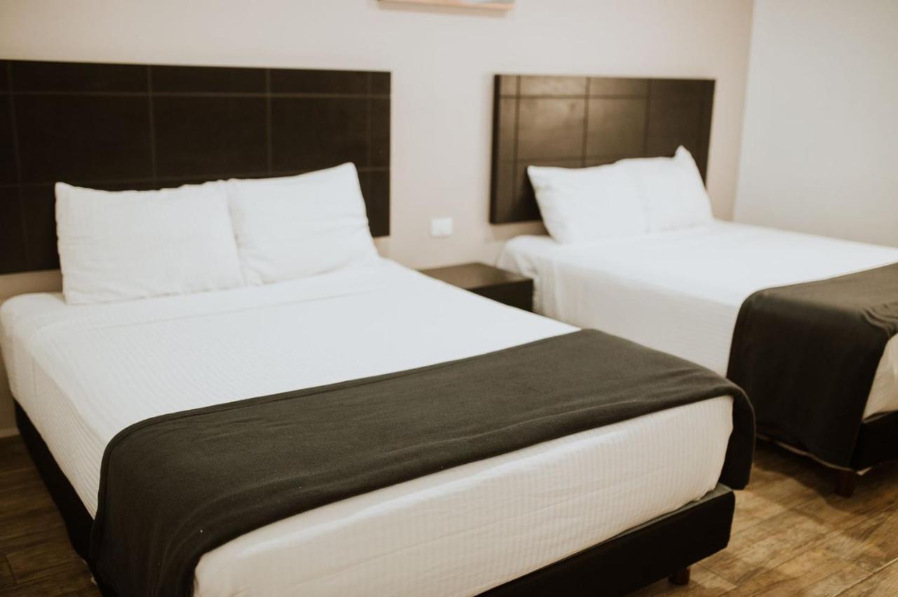 Hotel Capital Frontera Monclova Extérieur photo